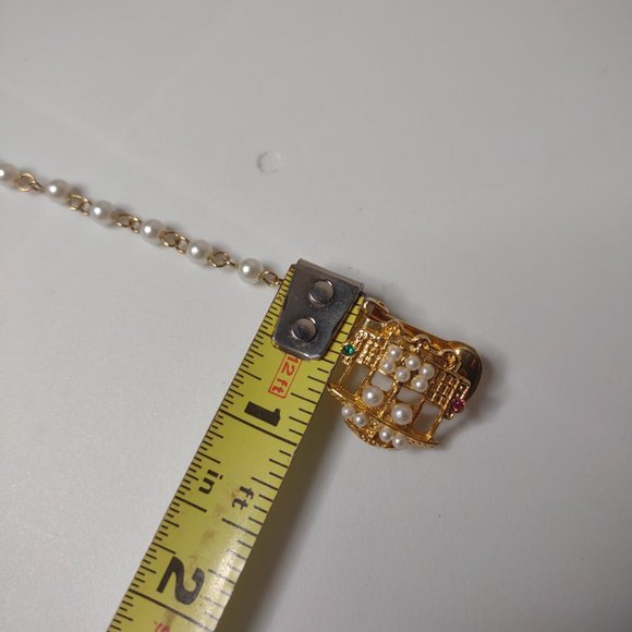 Faux Pearl Trolley Car Cardigan Sweater Clip - Picture 14 of 14